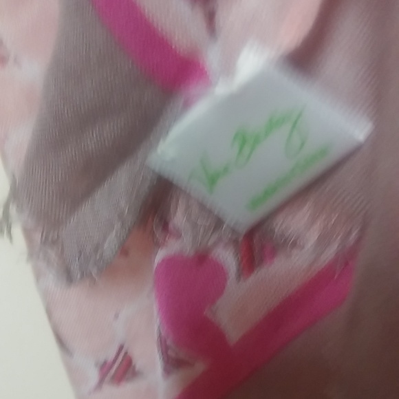 Vera Bradley Soft Fringe Pink Scarf w/ Gray Hearts - Picture 3 of 3